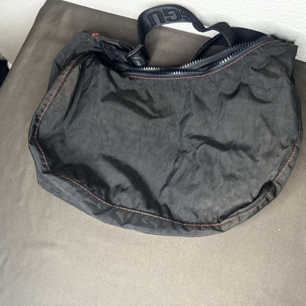 BAGGU Black Nylon Crescent Crossbody Bag Adjustable Logo Strap Zip Y2K - Picture 8 of 8